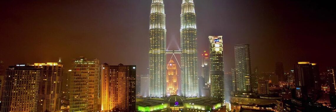 Kuala Lumpur Video Travel Guide | Expedia Asia